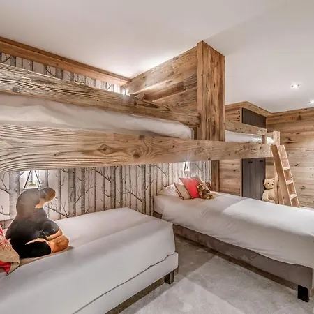 Holiday home Chalet Di Charme Con Piscina Courmayeur