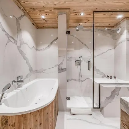 Chalet Di Charme Con Piscina Prázdninový dům Courmayeur
